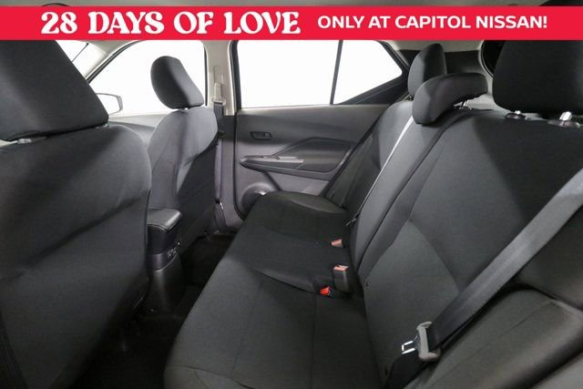 New 2025 Nissan Kicks Play S image 25