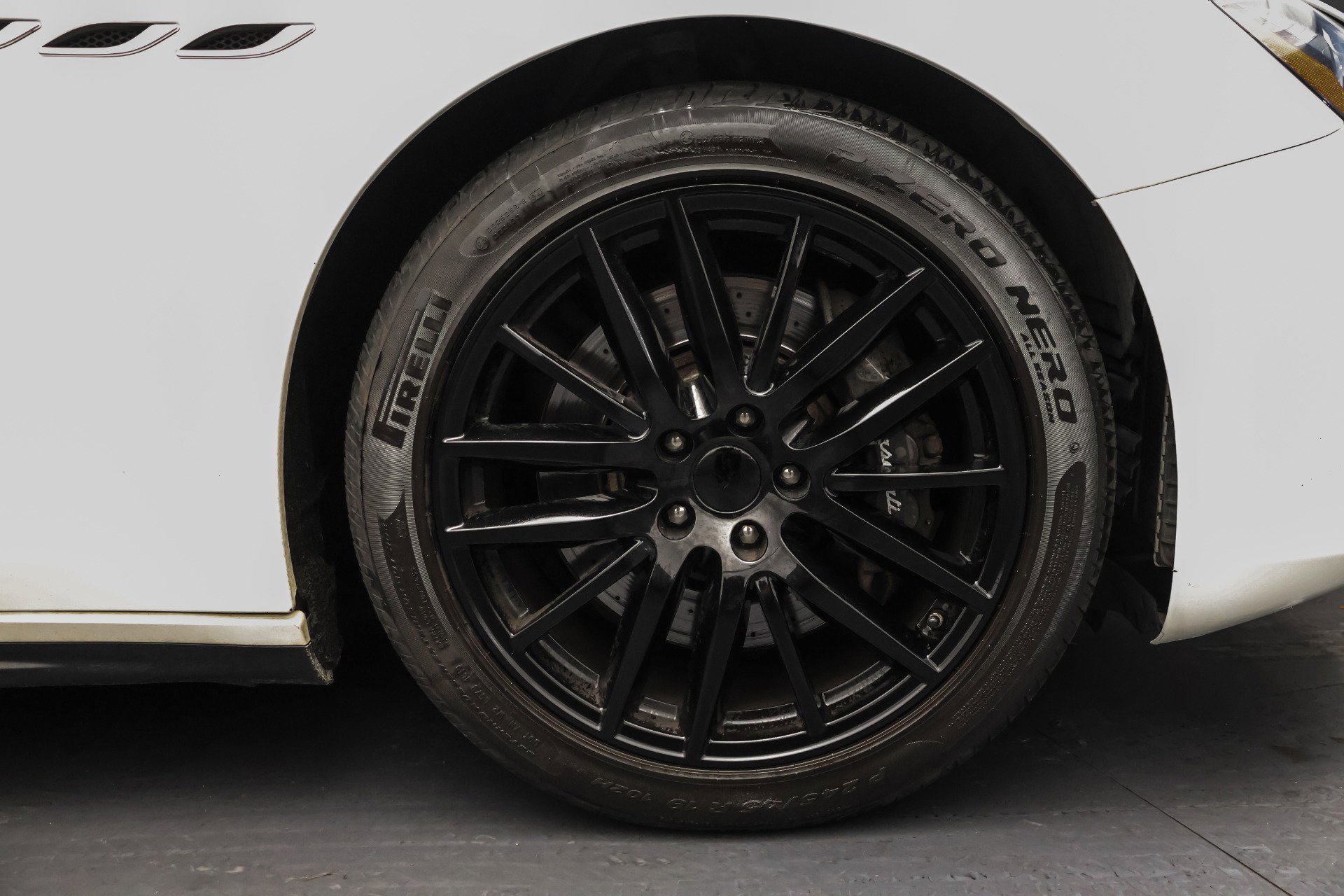 Used 2014 Maserati Ghibli S Q4 image 25