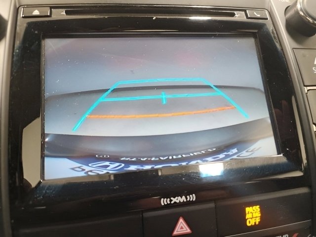 Used 2016 Toyota Camry XLE w/ Advanced Technology Package image 5