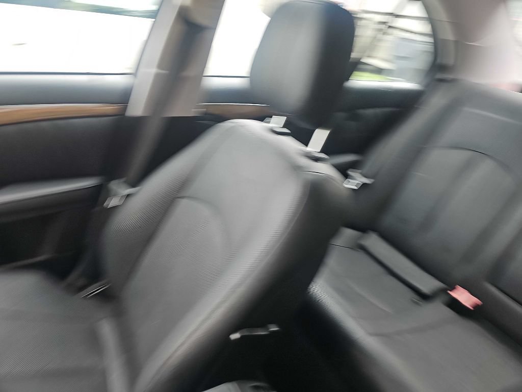 Used 2008 Mercedes-Benz E 550 Sedan image 6