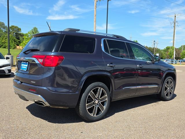 Used 2018 GMC Acadia Denali w/ Technology Package AWD/4WD image 3