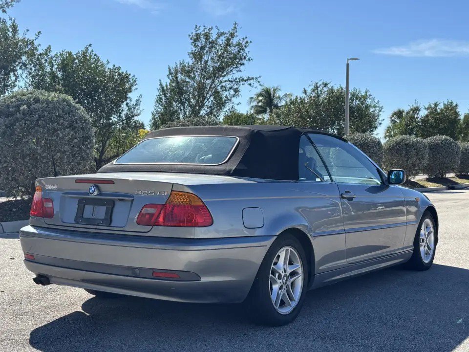 Used 2004 BMW 325Ci Convertible RWD image 12