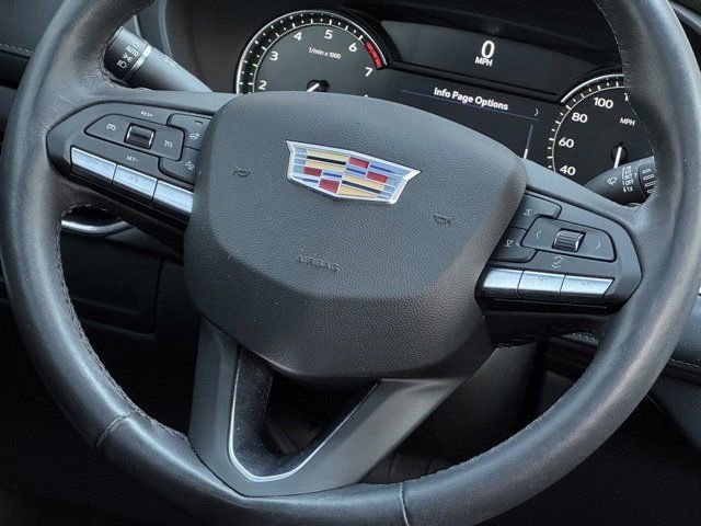 Used 2022 Cadillac XT4 Luxury w/ Cold Weather Package image 36