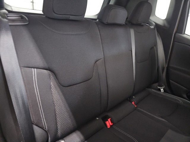 Used 2023 Jeep Renegade Altitude w/ Convenience Group I image 16