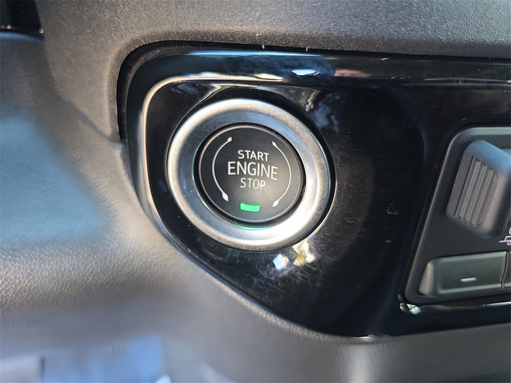 Used 2024 GMC Sierra 1500 SLT w/ SLT Premium Plus Package image 26