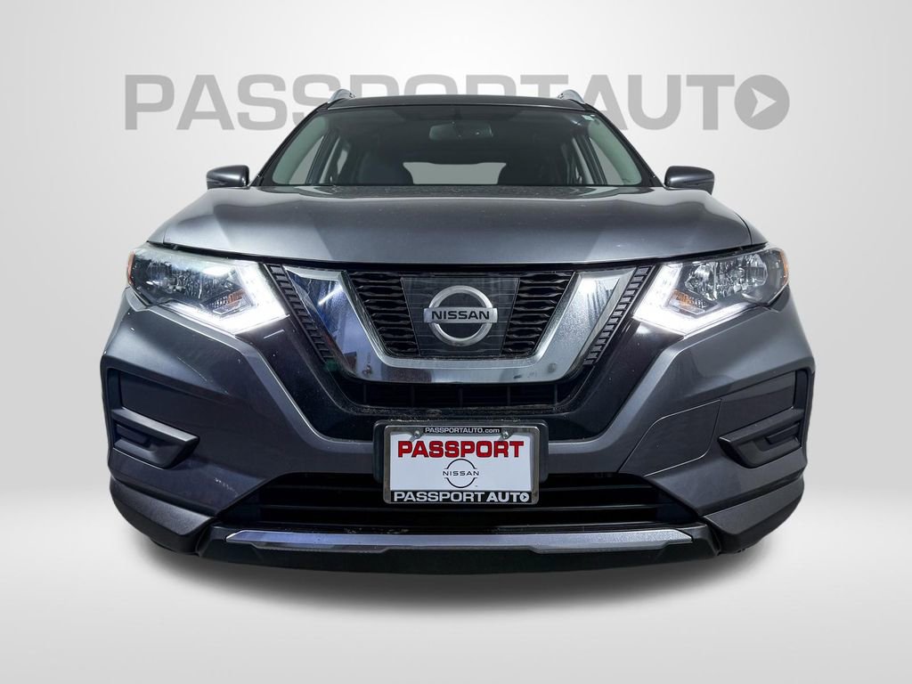 Used 2017 Nissan Rogue SV w/ SV Premium Package AWD/4WD image 2