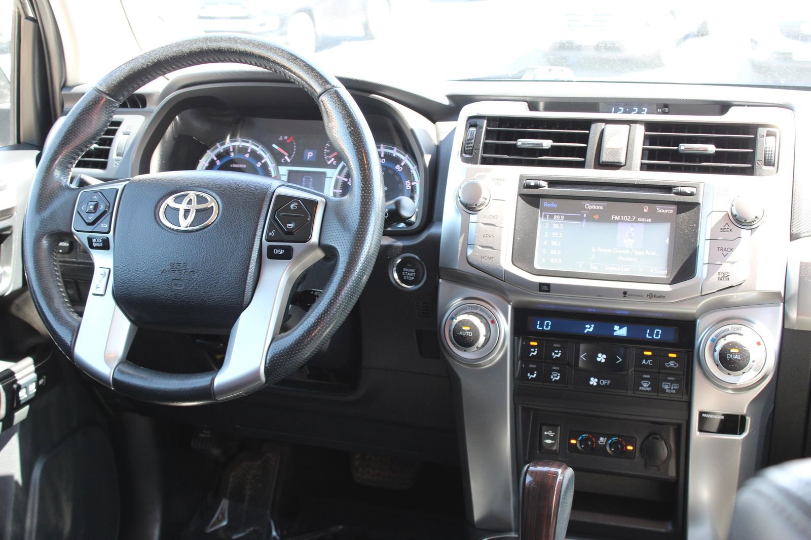 Used 2015 Toyota 4Runner Limited image 28