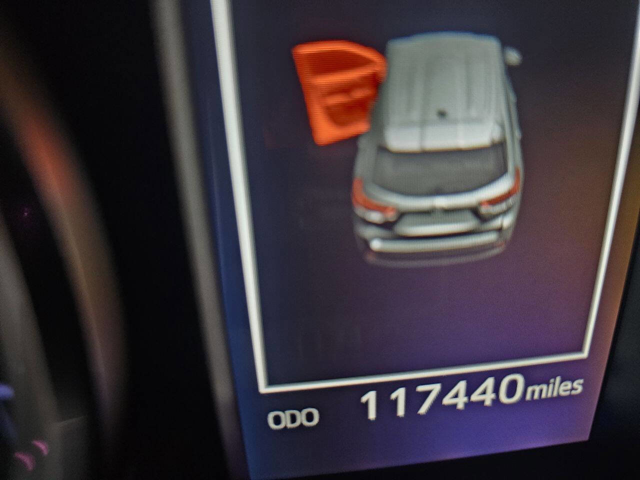 Used 2019 Toyota Highlander Plus FWD image 13