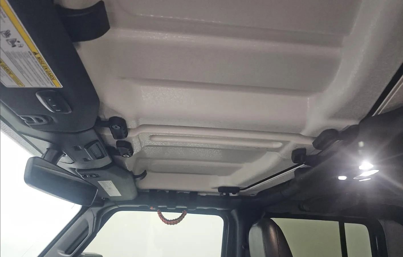 Used 2022 Jeep Gladiator Mojave w/ Cold Weather Group image 46