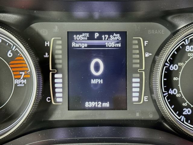 Used 2019 Jeep Cherokee Latitude w/ Popular Appearance Group FWD image 16