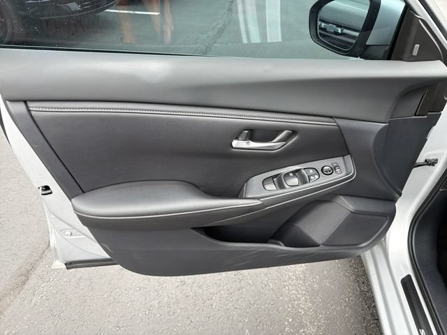 Used 2022 Nissan Sentra SV FWD image 11