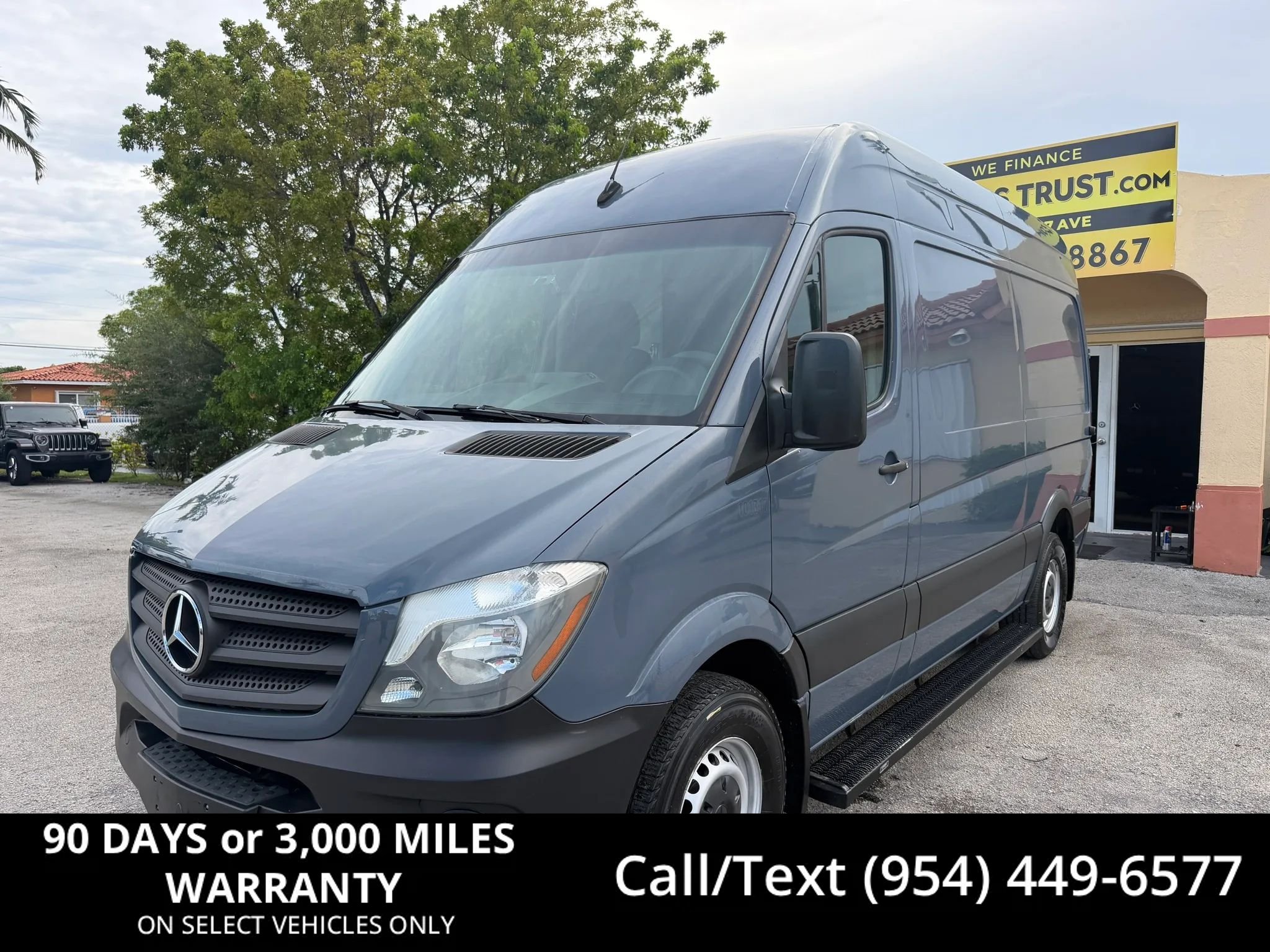 Used 2018 Mercedes-Benz Sprinter 2500 image 1