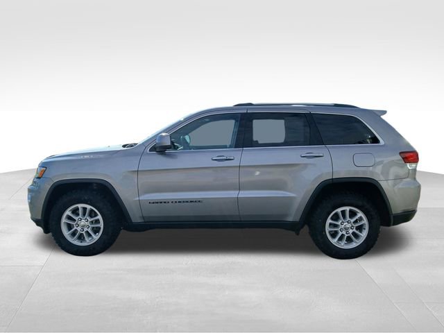 Used 2020 Jeep Grand Cherokee Laredo image 2
