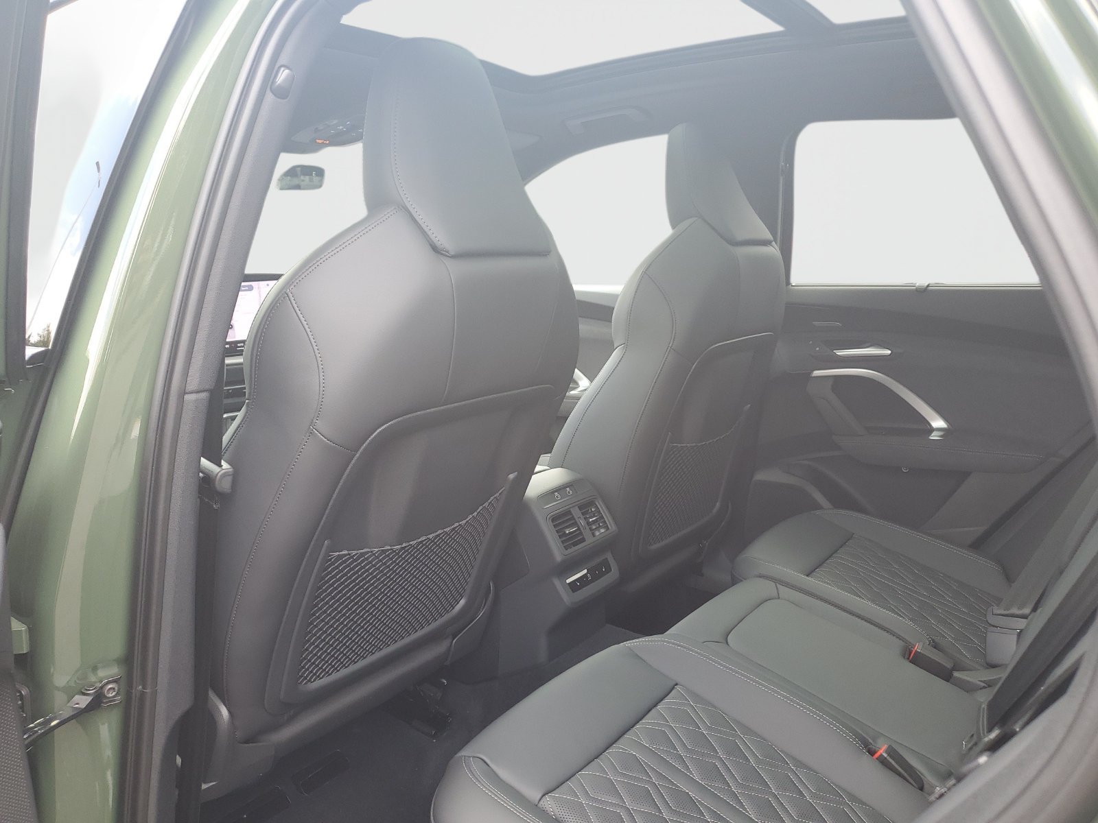 New 2026 Audi SQ5 Prestige AWD/4WD image 14