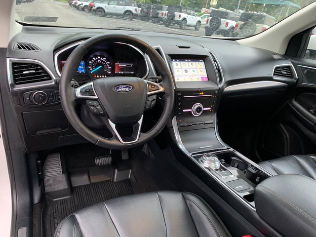 Certified 2019 Ford Edge Titanium w/ Cold Weather Package AWD/4WD image 20