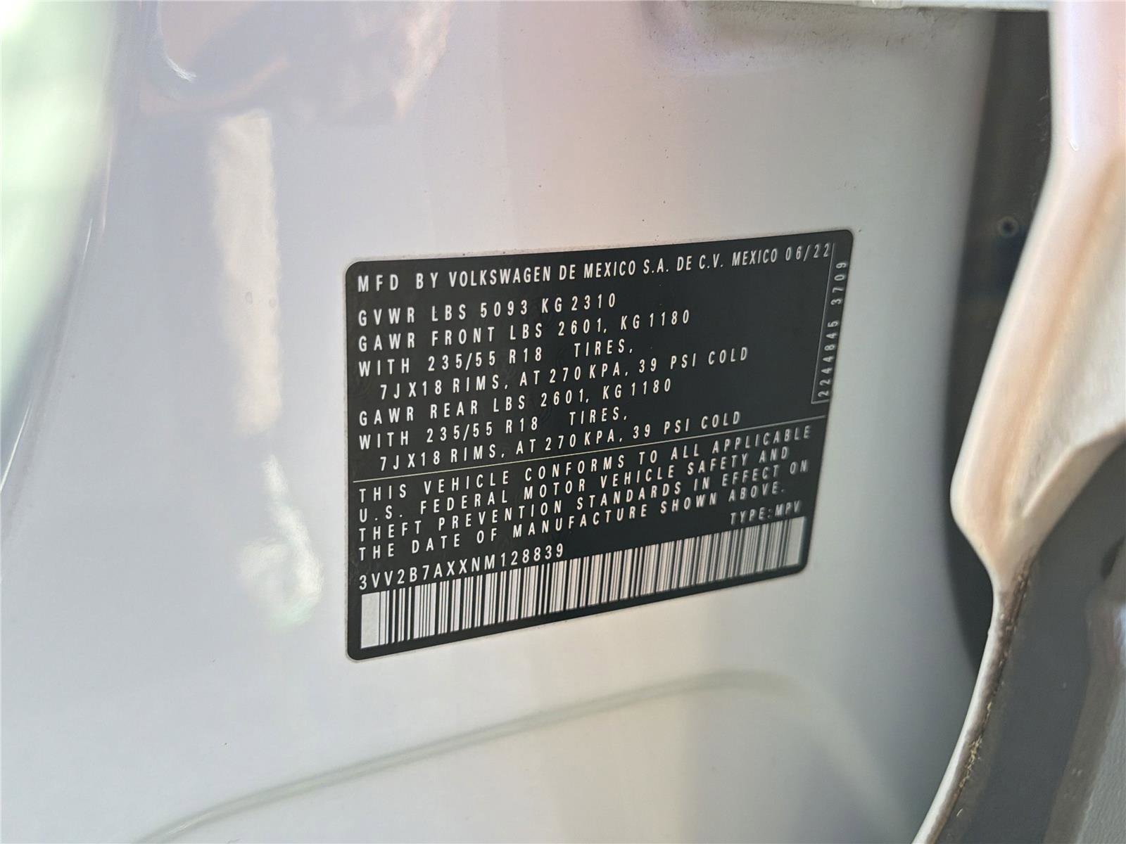 Used 2022 Volkswagen Tiguan SE image 32