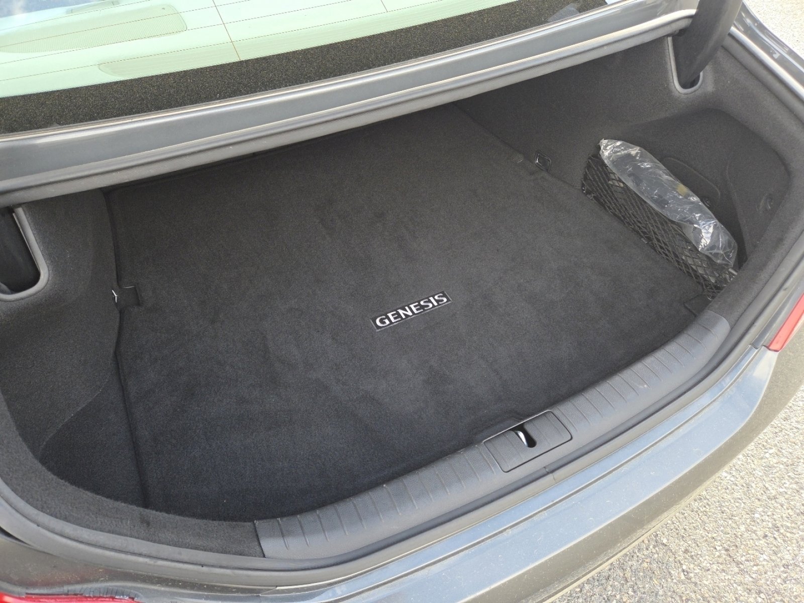 Used 2020 Genesis G70 3.3T w/ Prestige Package image 25