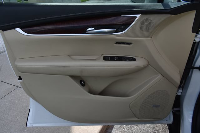 Used 2019 Cadillac XT5 Luxury FWD image 19