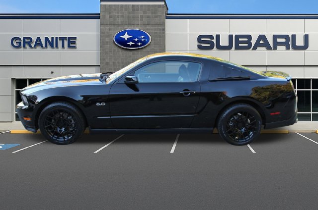 Used 2011 Ford Mustang GT Premium w/ Security Pkg RWD image 6