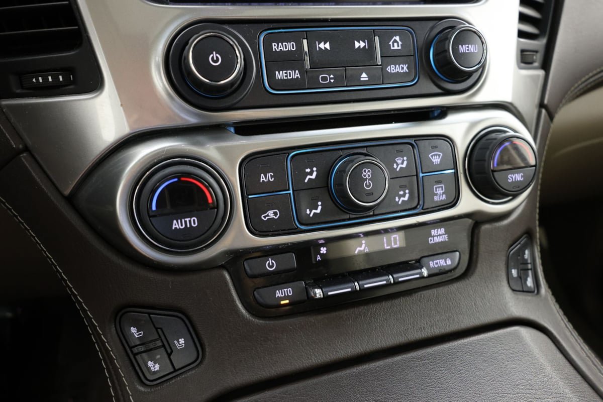 Used 2020 Chevrolet Tahoe Premier AWD/4WD image 30