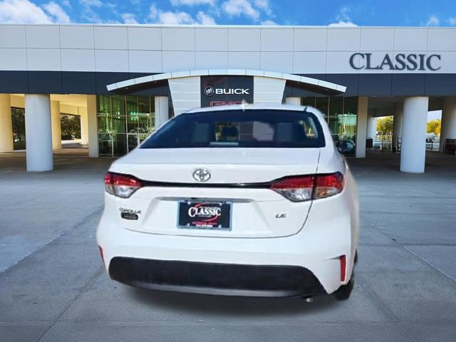 Used 2024 Toyota Corolla LE image 7