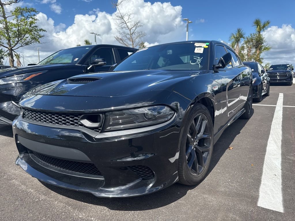 Used 2023 Dodge Charger R/T w/ Blacktop Package image 1