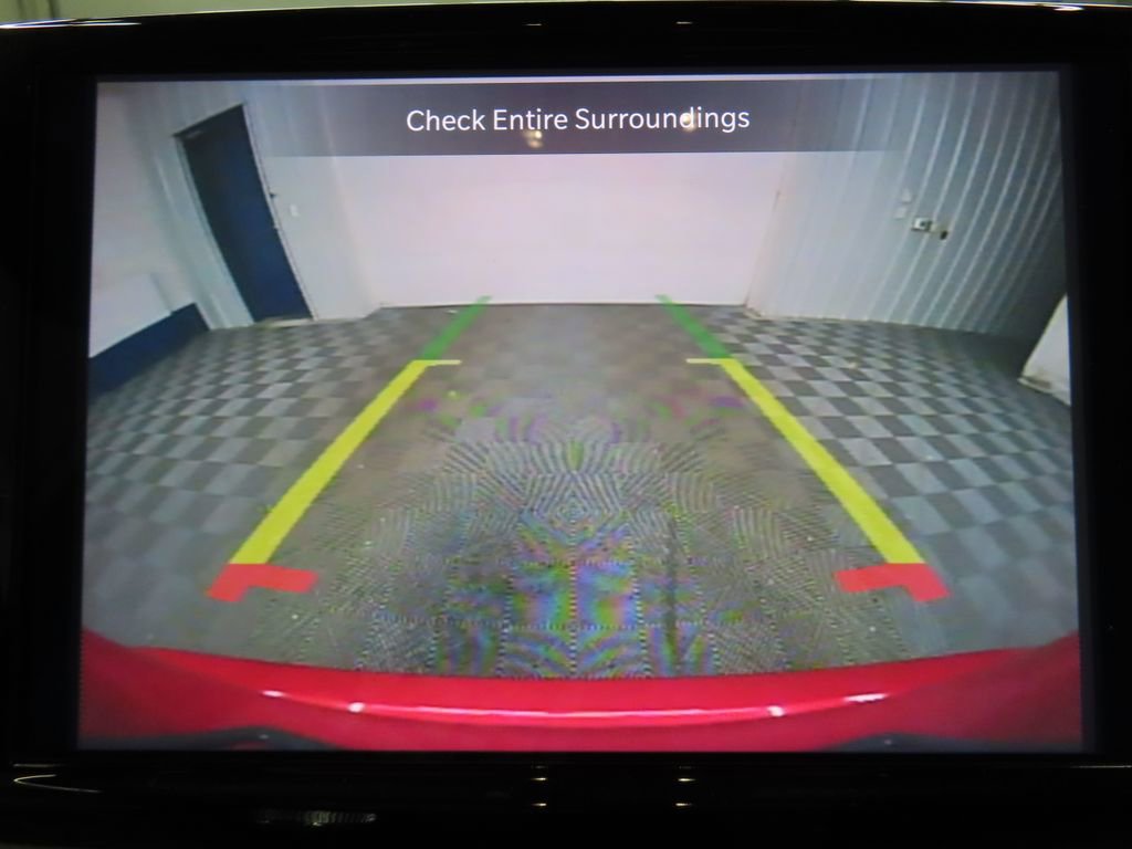 Used 2025 Chrysler Pacifica Select FWD image 16