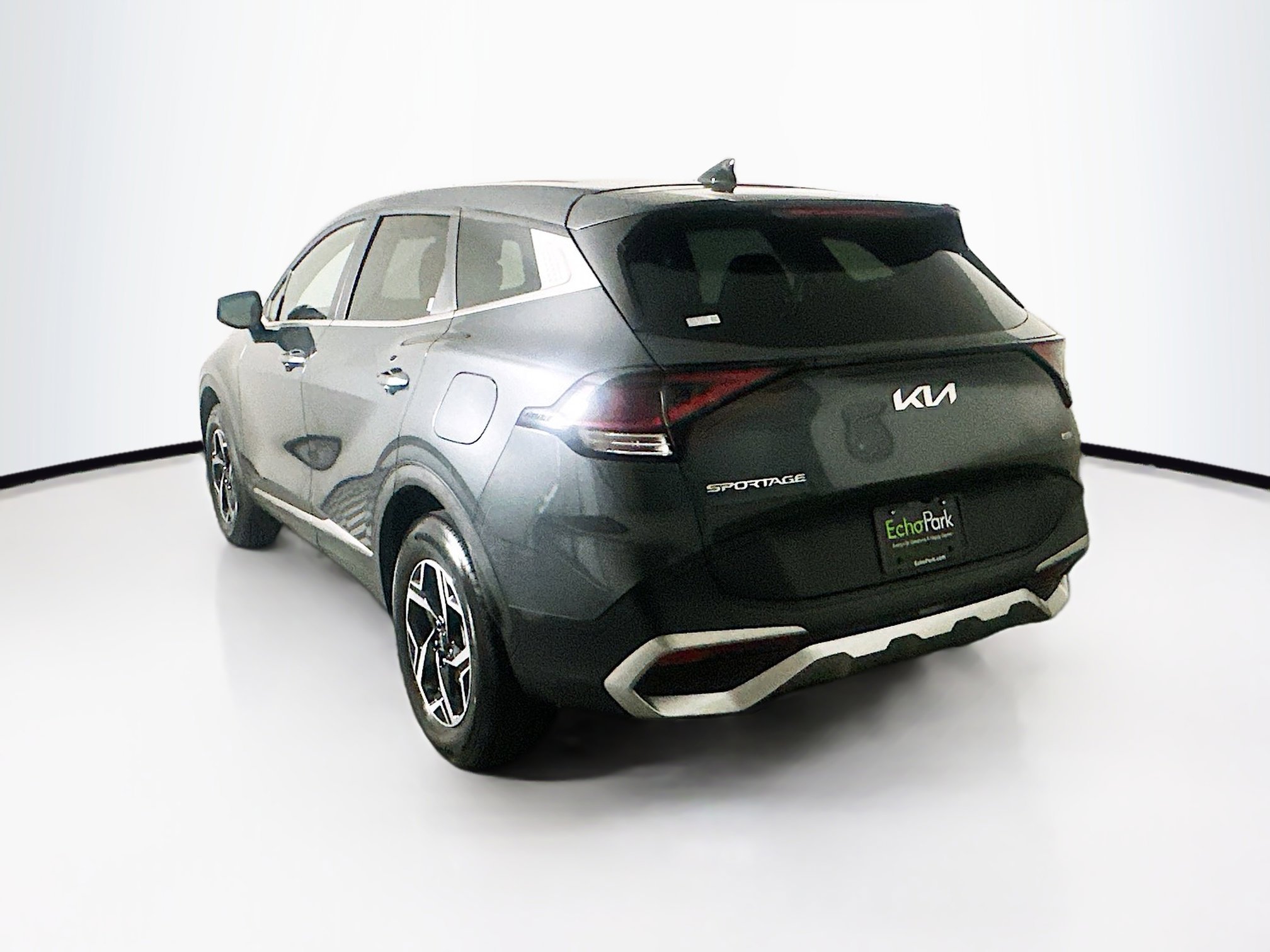 Used 2025 Kia Sportage LX image 5