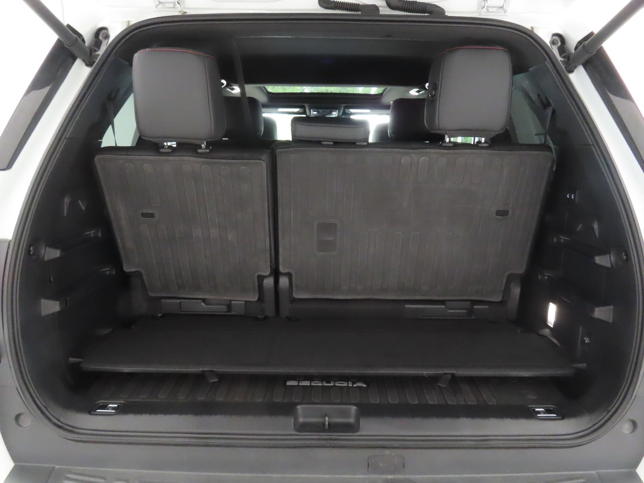 Used 2025 Toyota Sequoia TRD Pro AWD/4WD image 24