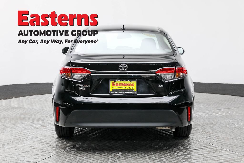 Used 2025 Toyota Corolla LE image 6