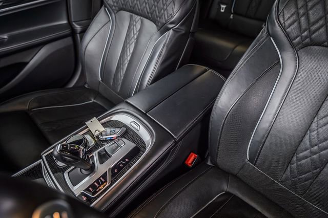 Used 2019 BMW 740i w/ Executive Package image 34