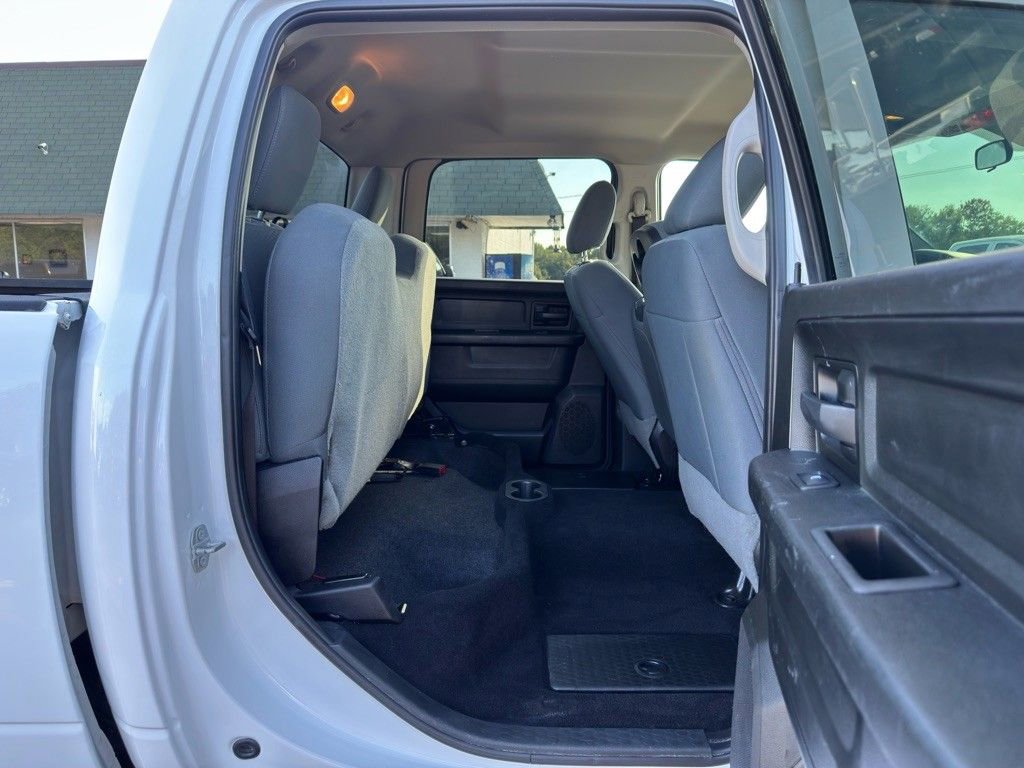 Used 2018 RAM 2500 Tradesman w/ Chrome Appearance Group image 19