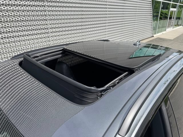 New 2026 Audi SQ8 Premium Plus AWD/4WD image 16