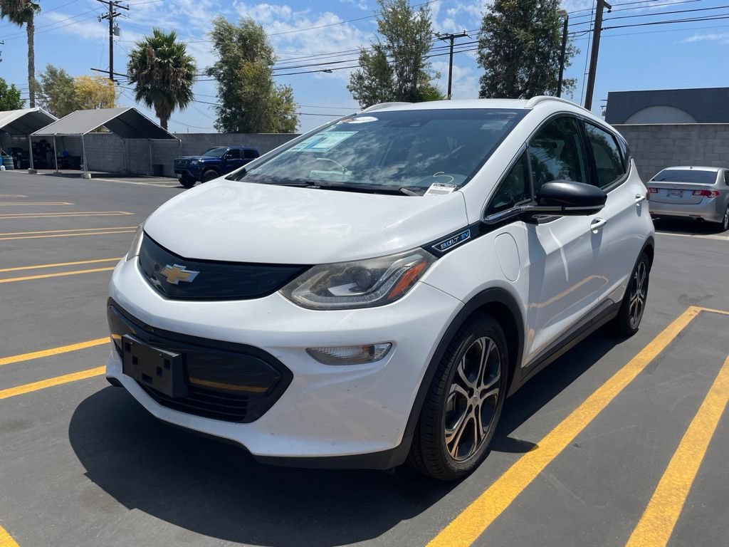 Used 2017 Chevrolet Bolt Premier w/ Driver Confidence II Package FWD image 5