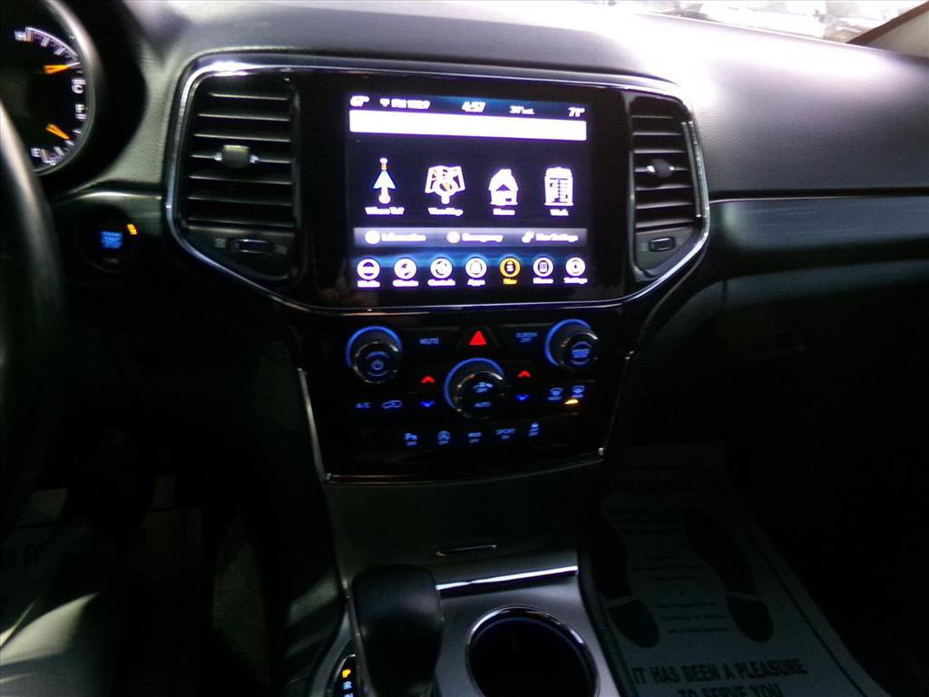 Used 2020 Jeep Grand Cherokee Altitude image 23