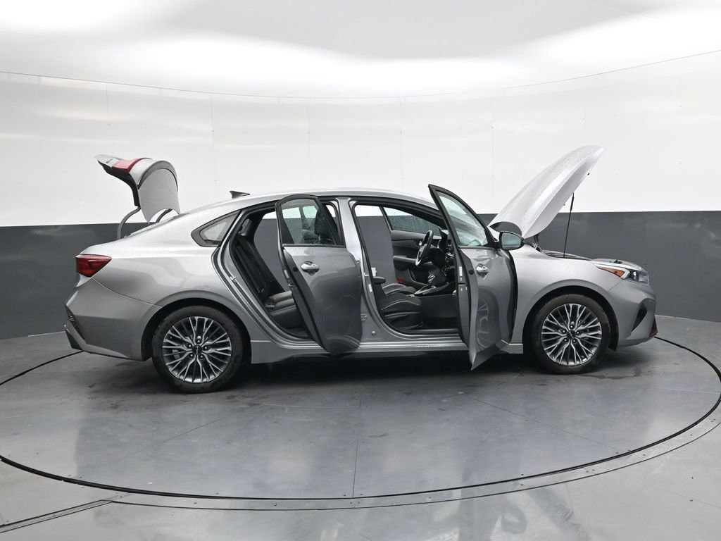 Used 2023 Kia Forte GT-Line w/ GT-Line Premium Package image 44