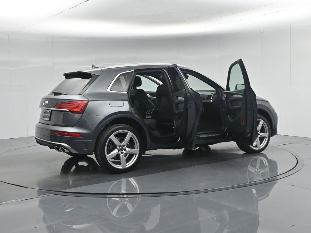 Used 2021 Audi SQ5 Premium w/ Convenience Package image 6