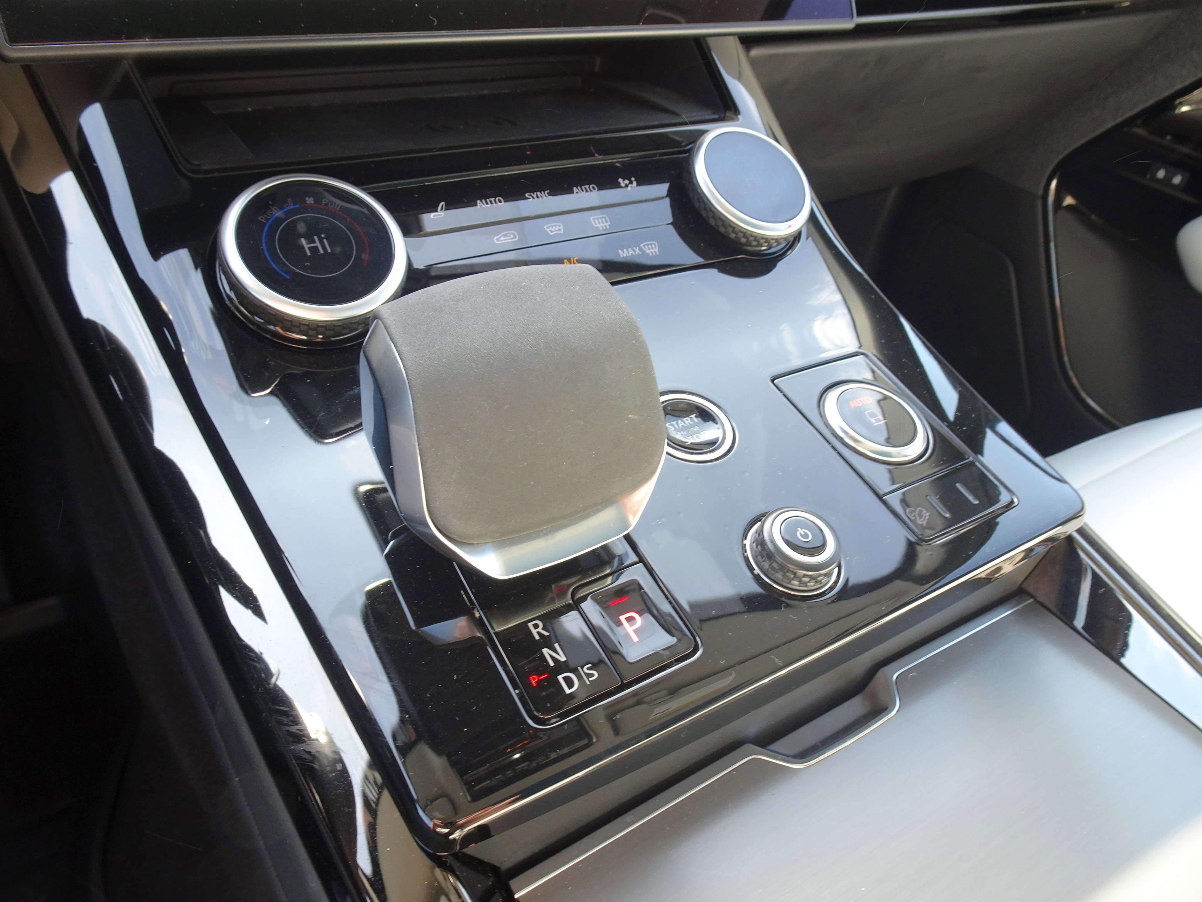 Certified 2023 Land Rover Range Rover Sport SE image 28