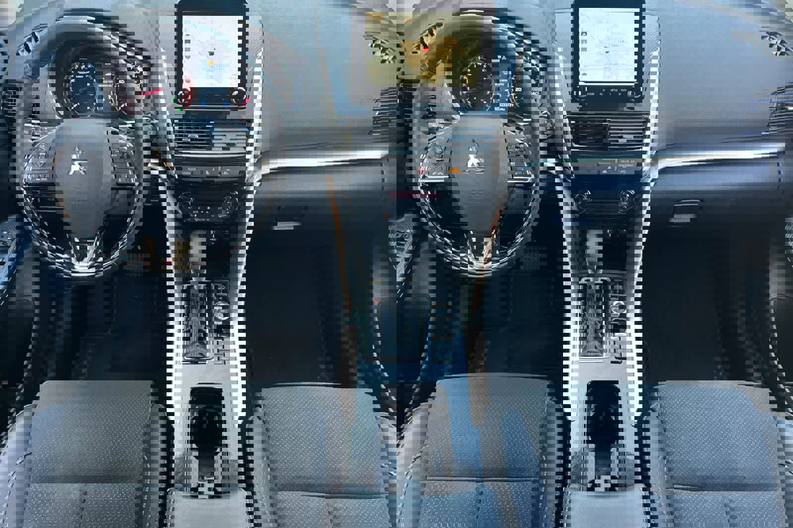 Used 2025 Mitsubishi Eclipse Cross SE image 4