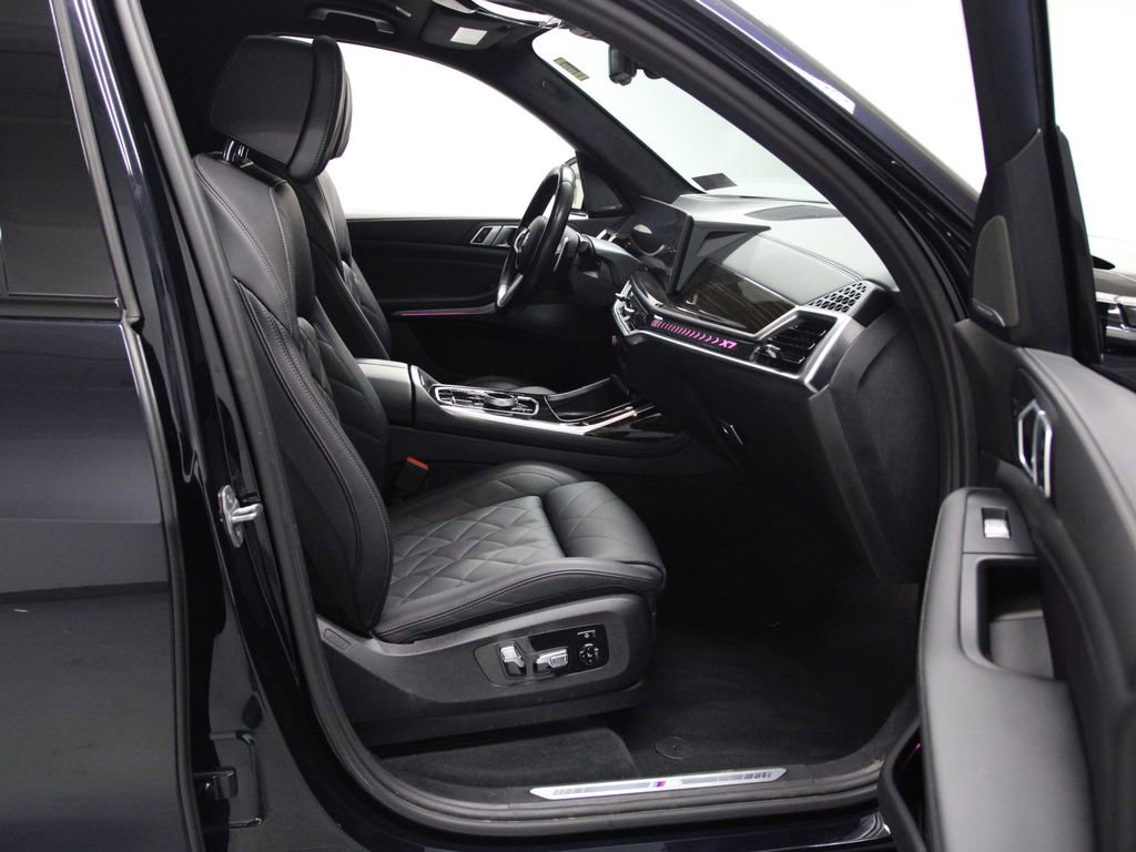 Used 2023 BMW X7 xDrive40i w/ Executive Package image 22