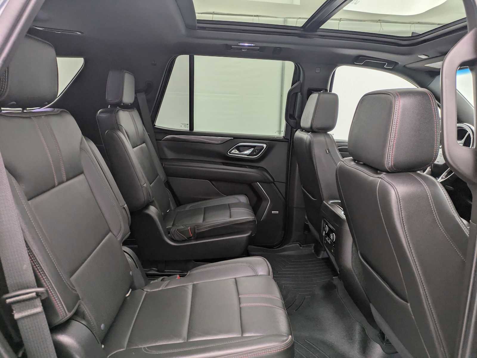 Used 2021 Chevrolet Tahoe RST w/ Luxury Package image 23