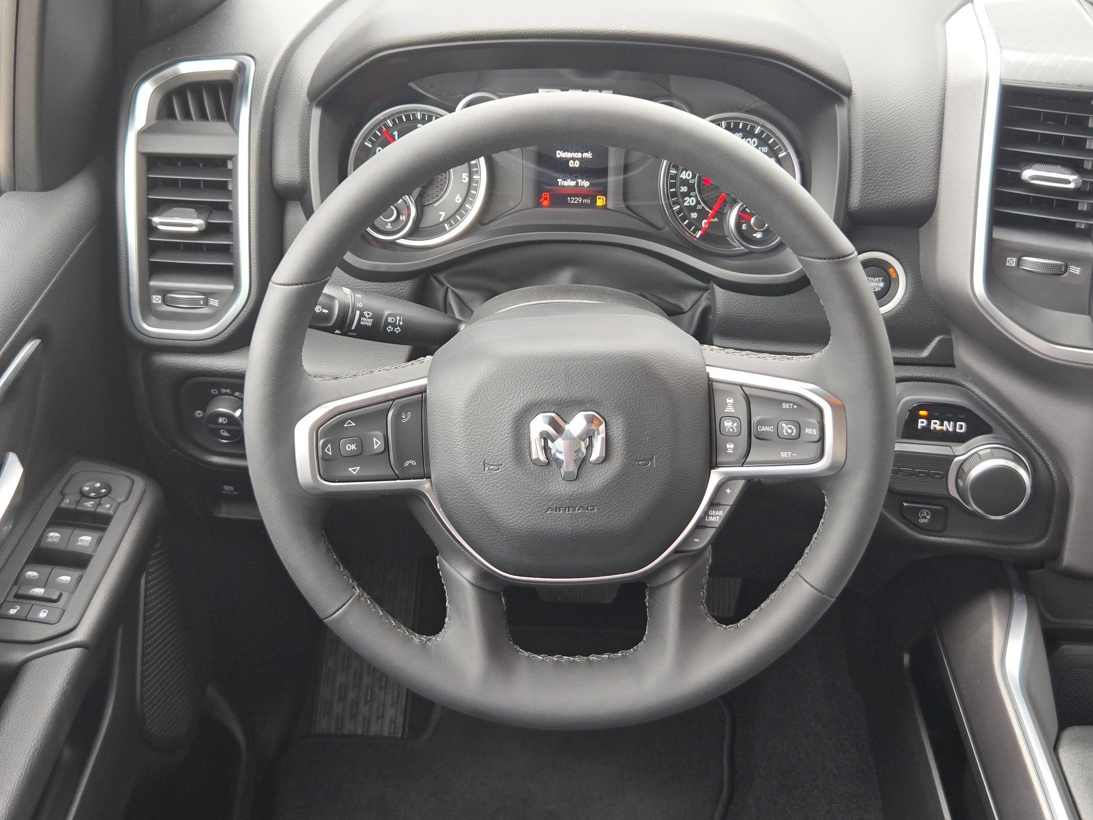 Used 2025 RAM 1500 Lone Star RWD image 18