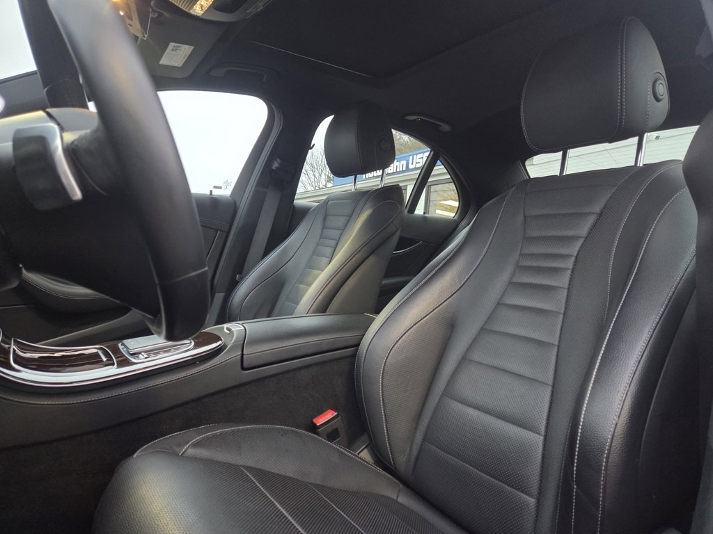 Used 2022 Mercedes-Benz E 350 4MATIC Sedan image 18