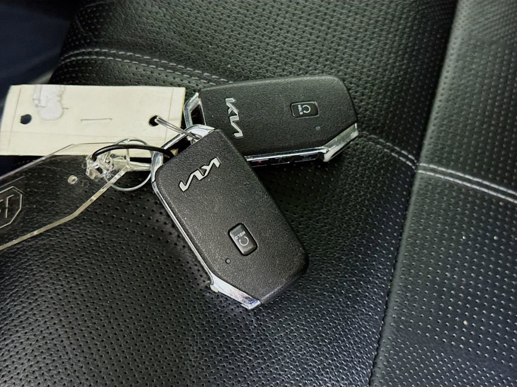 Used 2022 Kia Telluride EX w/ Towing Package image 36