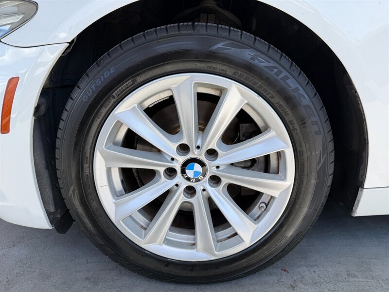 Used 2014 BMW 528i Sedan RWD image 39
