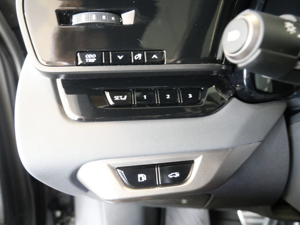 Certified 2025 Lexus RX 500h F Sport AWD/4WD image 14