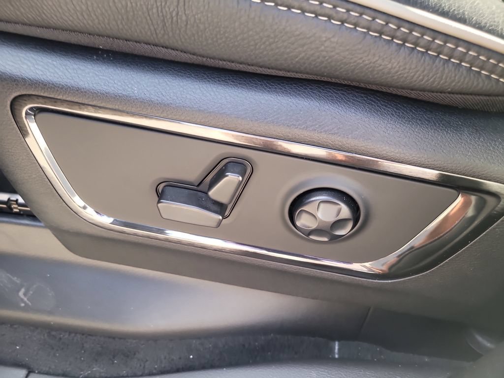 Certified 2022 RAM 1500 Limited w/ Bed Utility Group AWD/4WD image 22