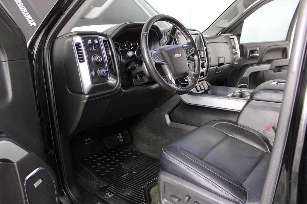 Used 2017 Chevrolet Silverado 2500 LTZ image 22