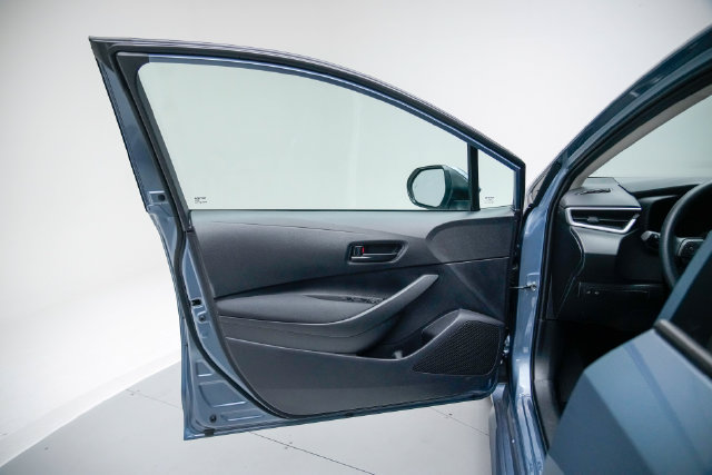 Used 2026 Toyota Corolla LE FWD image 14