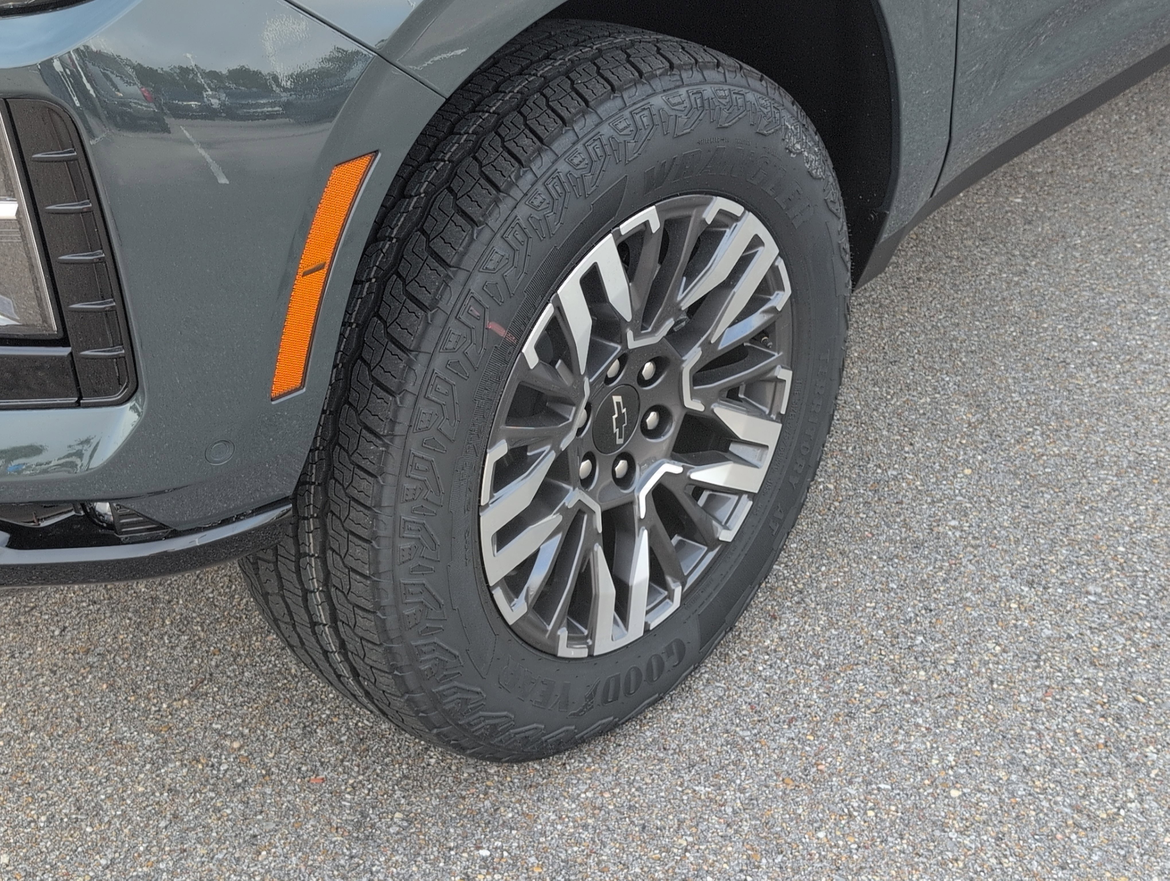 New 2026 Chevrolet Suburban Z71 w/ Comfort Package image 33